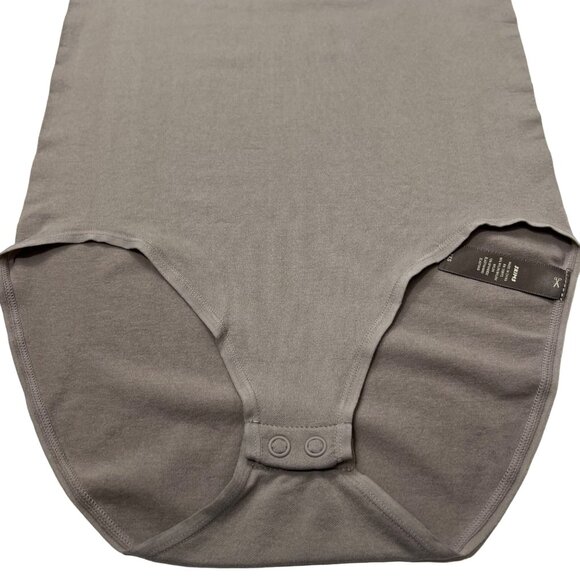 SKIMS Light‎ Essential Scoop Neck Bodysuit NEW Mink Womens XXS - Picture 6 of 14